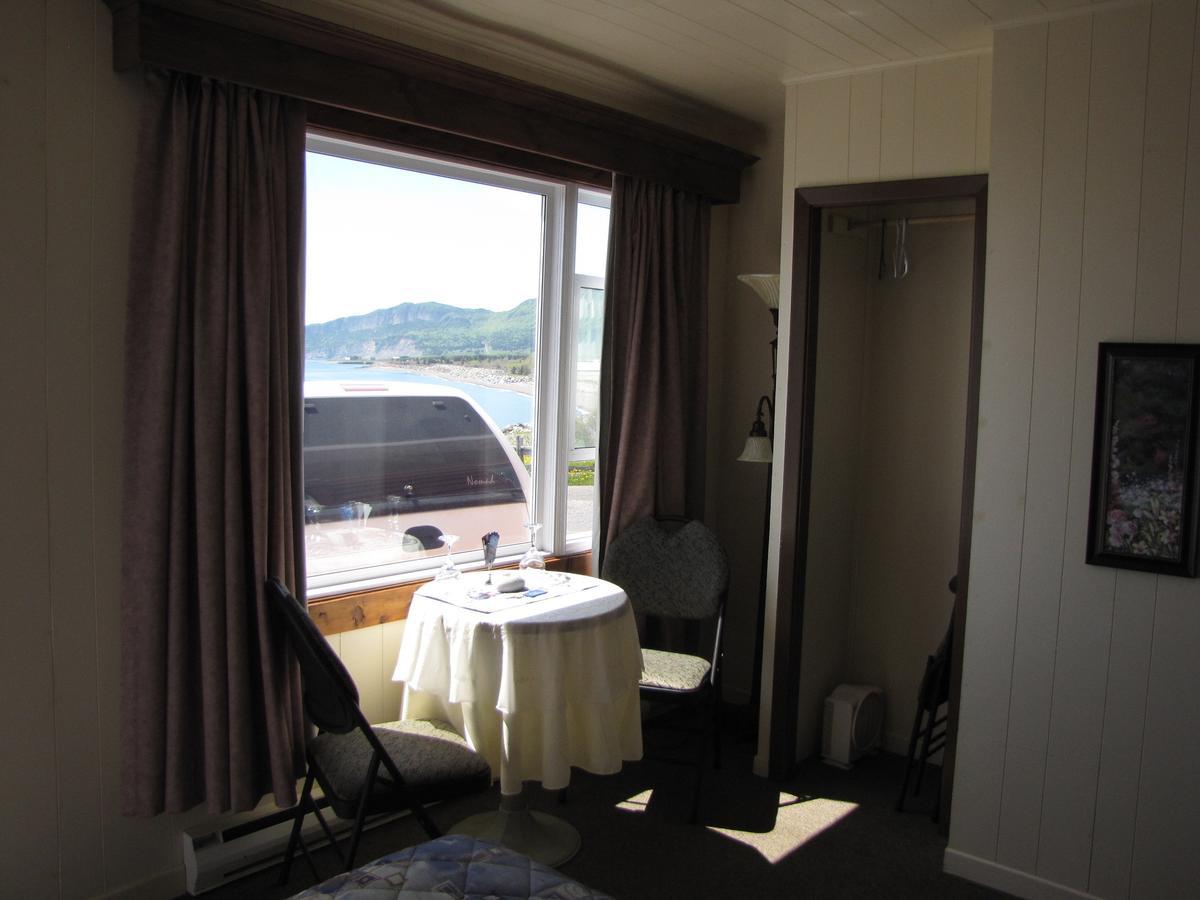 Motel Du Haut Phare Cap-des-Rosiers Bilik gambar